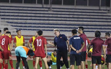 Chủ nhà Philippines ưu ái, tuyển Việt Nam lao vào tập luyện trước vòng loại World Cup 2026