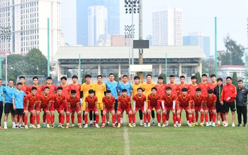 HLV Hoàng Anh Tuấn rút gọn danh sách U20 Việt Nam sang UAE tập huấn