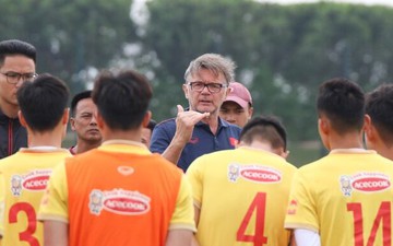 HLV Troussier giao chỉ tiêu cho U23 Việt Nam ở trận gặp U23 Kyrgyzstan