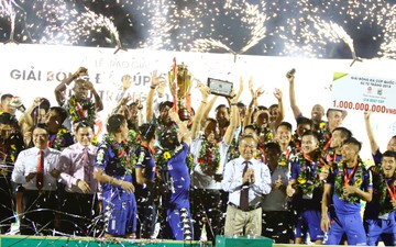 Chung kết Cúp Quốc gia 2018: Bình Dương nâng cao Cúp vô địch sau 3 năm chờ đợi