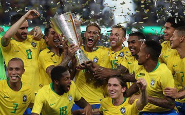 Đánh bại "kẻ thù không đội trời chung", Neymar cùng đồng đội giành cúp Siêu kinh điển Nam Mỹ