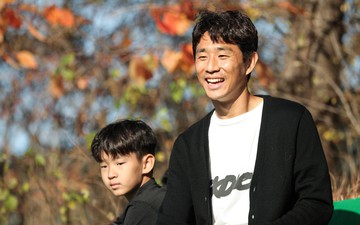 Quyết thăm Xuân Trường và HLV Park Hang Seo, cựu tuyển thủ Hàn Quốc đi gần 200km tới Paju