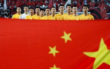 Nhằm tăng cường tinh thần dân tộc, LĐBĐ Trung Quốc cho các cầu thủ thành "hậu duệ mặt trời"