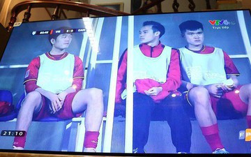 Gia đình tuyển thủ Việt Nam “mở hội” xem và cổ vũ đội bóng áo đỏ ở trận quyết định tấm vé bán kết