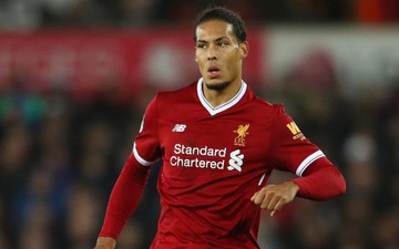 Rio Ferdinand: “Van Dijk là trung vệ hay nhất Liverpool trong lịch sử Premier League”