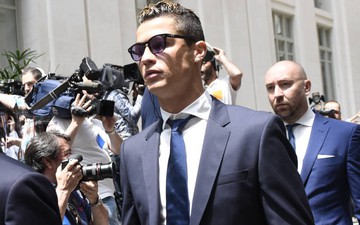 Ronaldo bị kết án 2 năm tù treo và nộp phạt 18,8 triệu euro vì trốn thuế