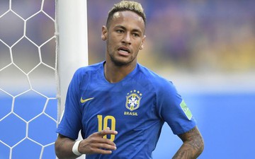 Bực tức đối thủ, Neymar sỉ nhục đội trưởng Thiago Silva