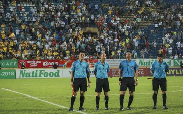 CLB Nam Định phải thi đấu trên sân không khán giả và nộp phạt 50 triệu đồng