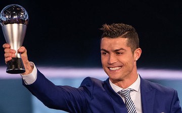 Chuẩn bị công bố danh hiệu "The Best" của FIFA: Ronaldo khó lòng lập hattrick