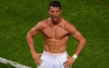 Trốn thuế 3 năm, Ronaldo phải nộp phạt 19 triệu euro để thoát đi tù 