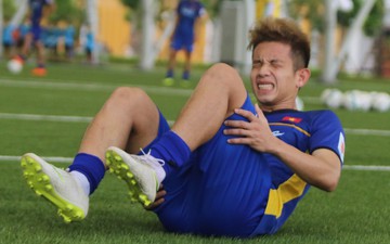 Hồng Duy nhiều khả năng phải chia tay U23 Việt Nam vì chấn thương nặng 