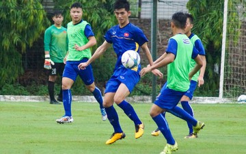 Bão số 4 khiến đội tuyển U19 Việt Nam gặp khó ngay từ buổi đầu tập luyện