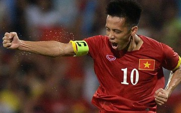 Đừng vì tiếc Văn Lâm mà… “đâm” Văn Quyết!