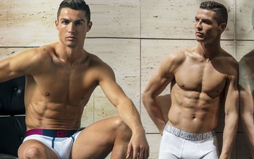 Tiết lộ: Ronaldo thích khỏa thân, "tự sướng" trước gương