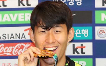 Son Heung-min rối rít cảm ơn Tottenham trong ngày "vinh quy bái tổ"