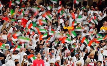 Vượt qua những ngược đãi và đối xử bất công, tuyển Qatar khiến hàng vạn cổ động viên UAE câm lặng