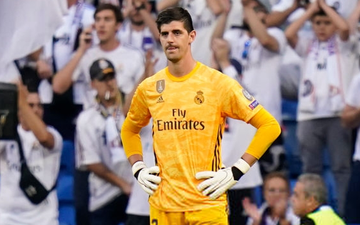 "Thánh nhọ" Courtois để thủng lưới hài hước, VAR cứu Real Madrid thoát khỏi trận thua nhục nhã trên sân nhà