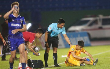 Trò cưng của HLV Park Hang-seo nén đau, cùng CLB Thanh Hóa chiến đấu để trụ hạng V.League
