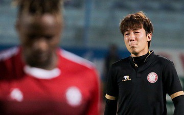 Trợ lý người Hàn Quốc bật khóc nức nở, không phục thất bại trước Hà Nội FC ở bán kết Cúp Quốc gia 2019