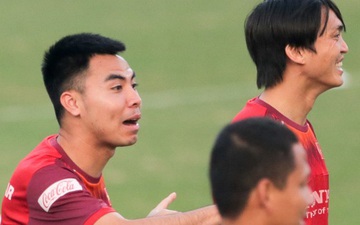 Tuấn Anh bị Đức Huy "đuổi" khỏi vị trí ở trò chơi gây "mất tình anh em" trong buổi tập của tuyển Việt Nam