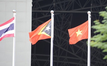 Lá cờ Việt Nam tung bay tại Lễ thượng cờ SEA Games 2019