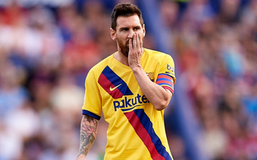 Messi mở tỷ số từ chấm phạt đền, Barcelona vẫn bất ngờ sụp đổ trong 8 phút và đại bại trước đối thủ ít ai ngờ tới
