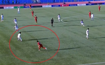 Fan Việt mừng hụt với bàn thắng bị tước của Đoàn Văn Hậu: Hóa ra trọng tài có "vấn đề quang học", không phải một mà những hai lần