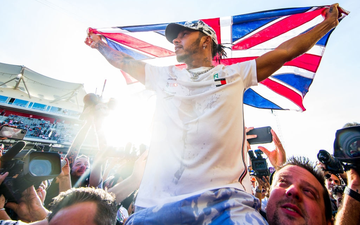 Lewis Hamilton lần thứ 6 vô địch F1 thế giới, đe dọa kỷ lục của huyền thoại Michael Schumacher