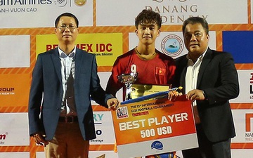 Tiền đạo U21 Việt Nam thâu tóm toàn bộ danh hiệu cá nhân, sáng cửa lên tuyển tham dự SEA Games 30