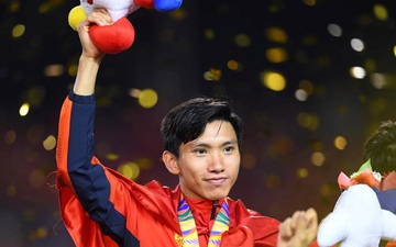 Yêu nước như Đoàn Văn Hậu: Khoác cờ Tổ quốc từ sân bóng về phòng ngủ sau khi vô địch SEA Games