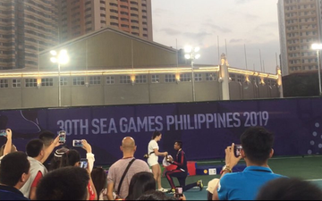 Cầu hôn bạn gái ngay sau khi giành HCB và cái kết khiến tay vợt Philippines trở thành VĐV hạnh phúc nhất SEA Games 30