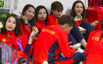Bão lớn đổ bộ khiến lịch tập của đoàn Việt Nam bị ảnh hưởng, BTC SEA Games 30 cấm VĐV ra đường để đảm bảo an toàn