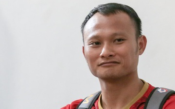 "Người không phổi của" U22 Việt Nam ngại ngần che vết thương đầu gối trước ngày đá chung kết SEA Games ở tuổi 30