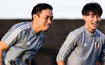 Mỹ nam Minamino Takumi và Bassam Hisham cười thả ga trước thềm chung kết Asian Cup 2019