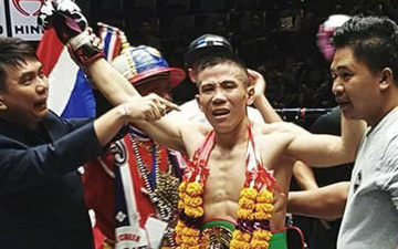 Nhà vô địch Muay Nguyễn Kế Nhơn đổ gục tiếc nuối sau khi lỡ chiếc đai thế giới danh giá ngay trên đất Thái