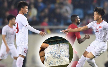 Bật mí mảnh giấy HLV Park Hang-seo "nhắc bài" Quang Hải trước khi U23 Việt Nam ghi bàn vào lưới Indonesia