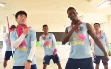 Xuân Trường thể hiện tố chất dancer trong màu áo đội bóng Thái Lan