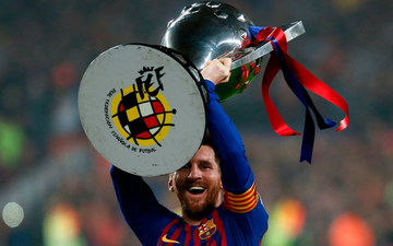 Messi lại hóa siêu anh hùng, Barcelona nâng cúp vô địch La Liga trước 3 vòng đấu