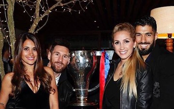 Gia Đình Messi và Suarez cùng nhau ăn mừng chức vô địch La Liga