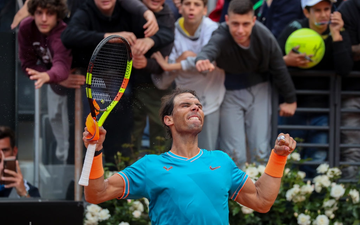Nadal "trả thù" hot boy quần vợt, nhưng đụng phải "siêu đá tảng" ở chung kết Rome Masters