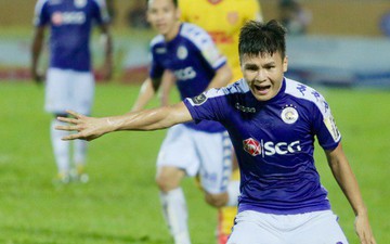 Quang Hải phản ứng mạnh với trọng tài trong ngày Hà Nội FC thất bại muối mặt trước Nam Định FC