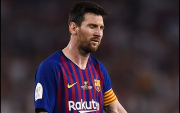 Có cầu thủ nào buồn thảm hơn Messi lúc này: Danh hiệu vớt vát niềm vui cuối mùa bỗng chốc tan biến