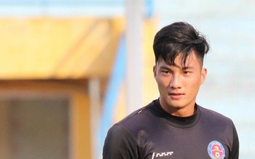Tiến bộ thần tốc, thủ môn đẹp trai nhất Việt Nam vẫn khiêm tốn trước cuộc đọ sức với Hà Nội FC
