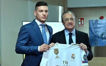 Tân binh siêu đẹp trai trị giá 1.600 tỷ VNĐ của Real Madrid ra mắt khán giả với khuôn mặt "lạnh như tiền"