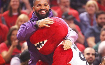 Không còn là "thánh ám", rapper Drake nhảy múa ăn mừng khi chứng kiến đội bóng yêu thích lên ngôi vô địch