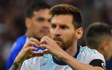 Messi chấm dứt nỗi ám ảnh trên chấm phạt đền nhưng Argentina tiếp tục đón nhận kết quả thất vọng