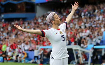 "Captain America" phiên bản nữ ghi cả 2 bàn loại chủ nhà Pháp ở tứ kết World Cup 2019