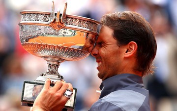 Nadal vô địch Pháp mở rộng: Đạt cột mốc vô tiền khoáng hậu để đe dọa kỷ lục Grand Slam của Federer