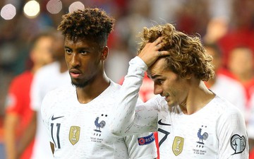 Đương kim vô địch thế giới Pháp thua sốc, thiết lập nhiều cột mốc không thể thất vọng hơn
