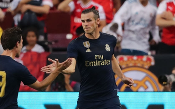 Gareth Bale giúp Real Madrid đánh bại Arsenal trong trận đấu giao hữu có 2 thẻ đỏ